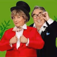 Starry Line-up Announced for SANDI TOKSVIG's CHRISTMAS CRACKER, Dec. 15 - 24